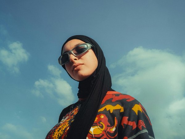 Revitalisez vos Trouvailles de Seconde Main : Le Guide Complet pour une Personnalisation DIY Créative